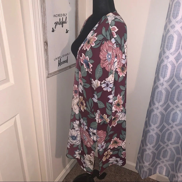 Floral Boho Kimono cardigan- Burgundy with floral print - Picture 8 of 10